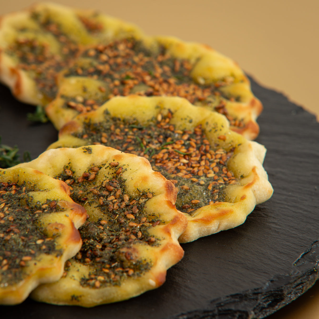 Mini-Manakish Bi Zaatar - Casalot Catering Berlin - Fingerfood - Orientalisches Business Catering, Partyservice